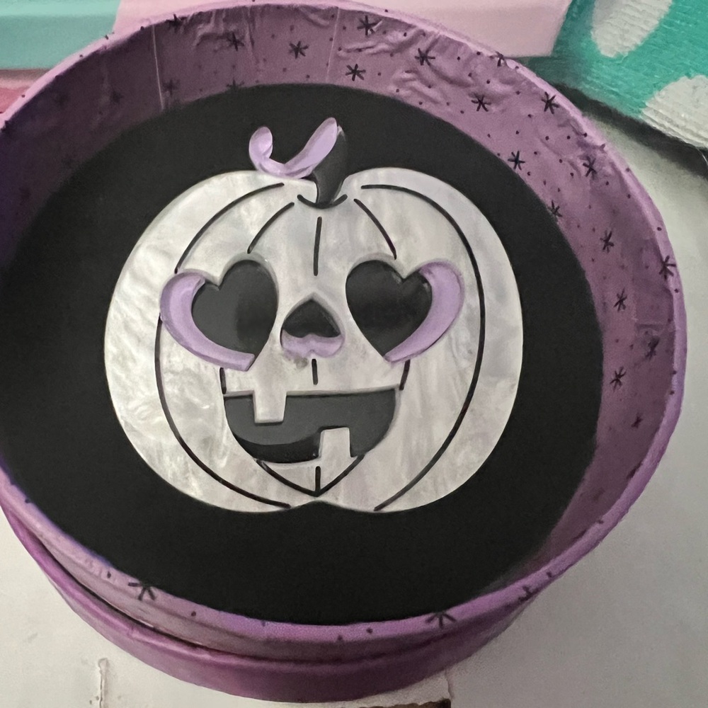 Erstwilder Pump-kin Up The Jam acrylic brooch.